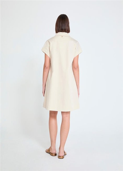Lola Casademunt Vestido corto beige de cuello ingles