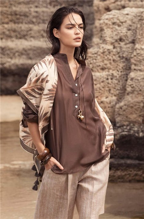 Markup Woman Blusa oversize color chocolate y cuello camisero