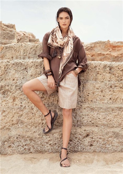 Markup Woman Blusa oversize color chocolate y cuello camisero