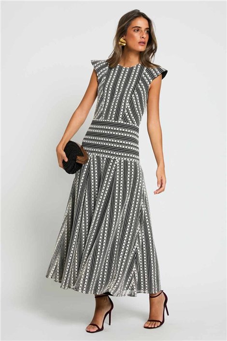 Colour Nude Vesdido Moas negro guipur de maya trenzada