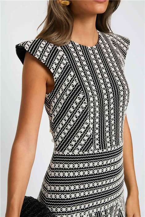 Colour Nude Vesdido Moas negro guipur de maya trenzada