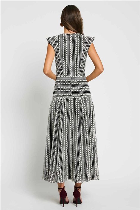 Colour Nude Vesdido Moas negro guipur de maya trenzada