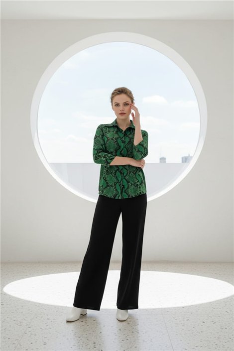 by Cris Camisa satinada Aura pitón verde