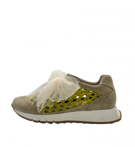 Vosso Moda Sneakers afelpada visón cordón de malla