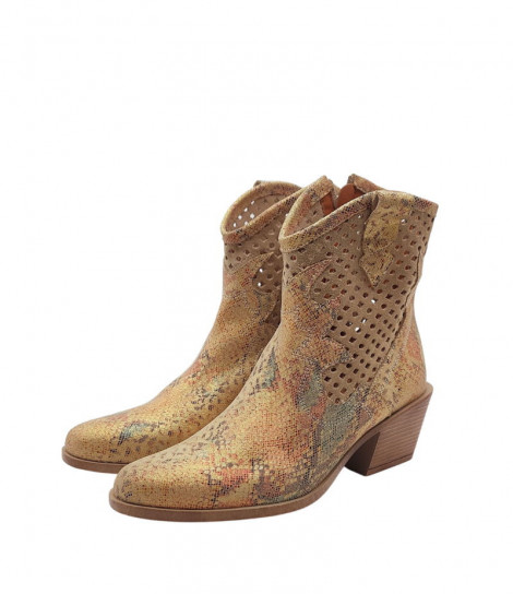 Vosso Moda Botines de piel dorada con detalle perforado