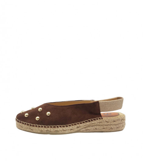 SV Cuña baja destalonada chocolate y tachas