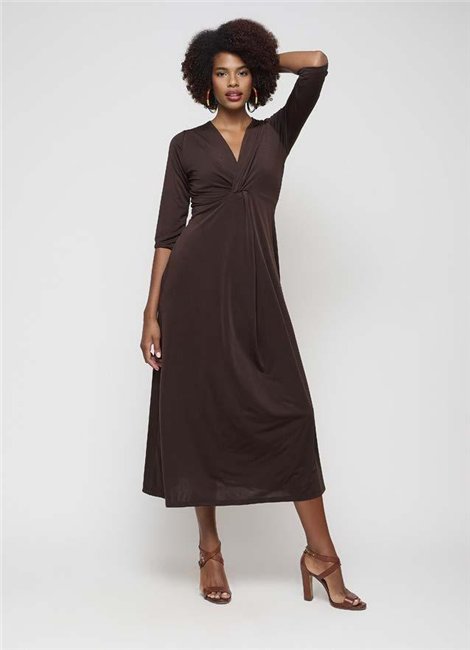 Malena Vestido chocolate con escote entrelazado