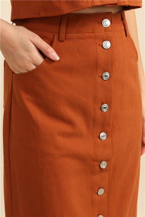 DPH Falda midi con botones plateados