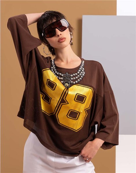 Zoe Camiseta oversize con detalle perlas y strarss