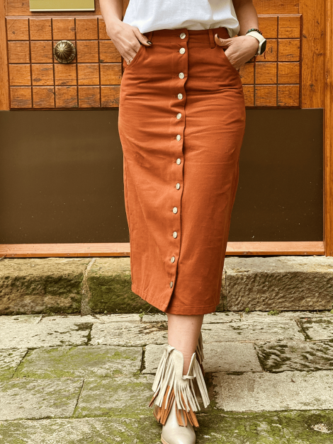 DPH Falda midi con botones plateados