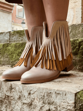 Felmini Botas detalle flecos
