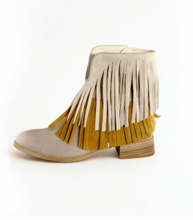 Felmini Botas detalle flecos