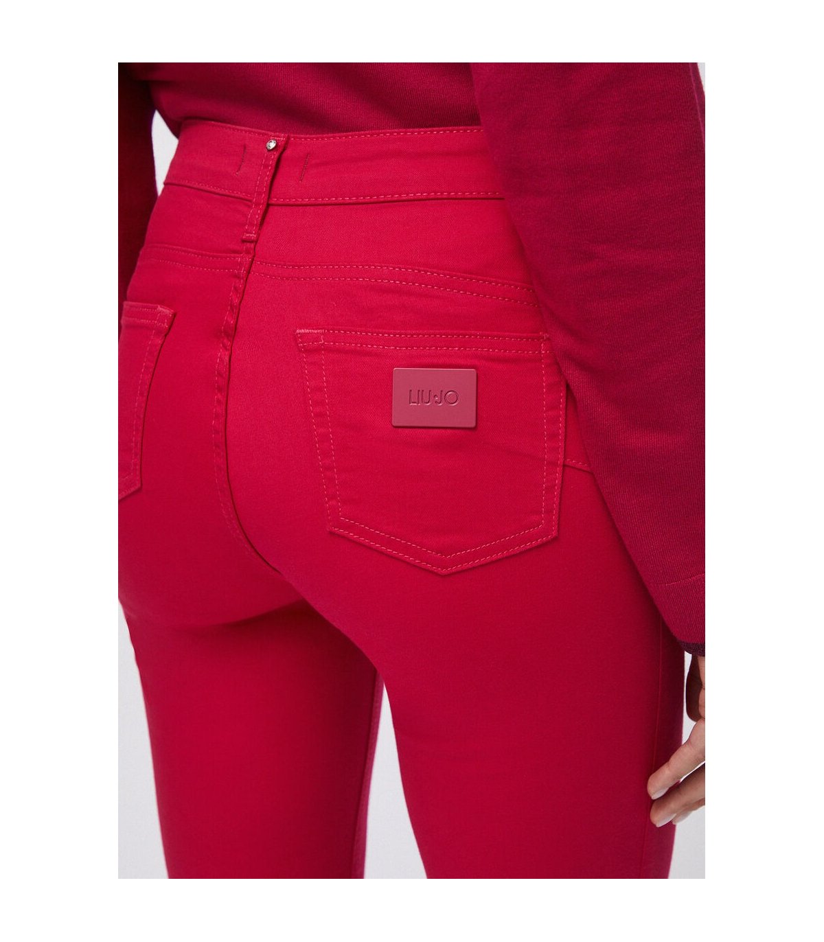 Liu Jo Pantalón color fresa acampanado con botones logotipo