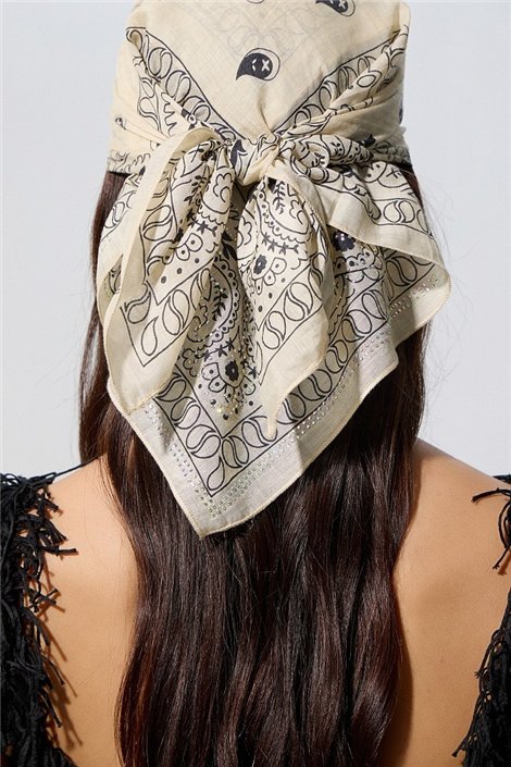 BSB Pañuelo paisley crudo con pedrería