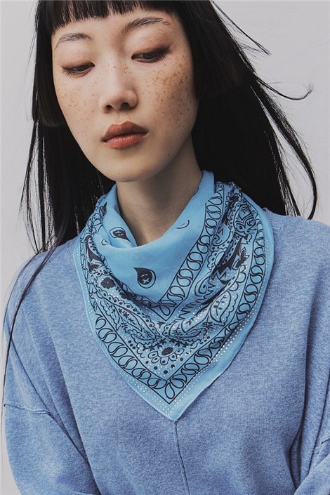 BSB Pañuelo paisley azul con pedrería