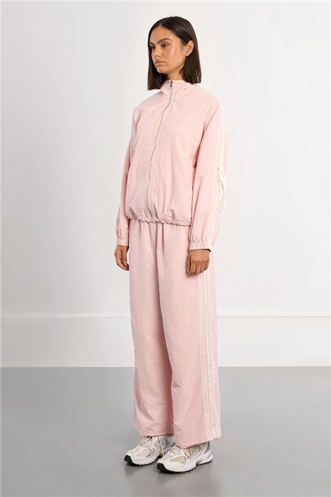 Lili Sidonio Chaqueta bomber rosa con detalle de encaje