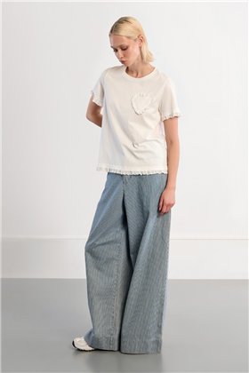 Molly Braken Vestido largo estampado de rayas y lazada