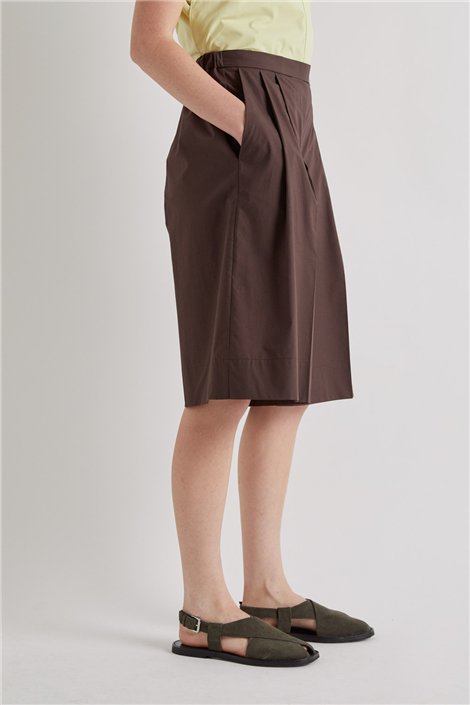 Meimeij Bermudas amplias color chocolate