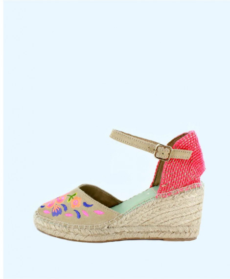 Star Love Cuña beige con bordado fluor