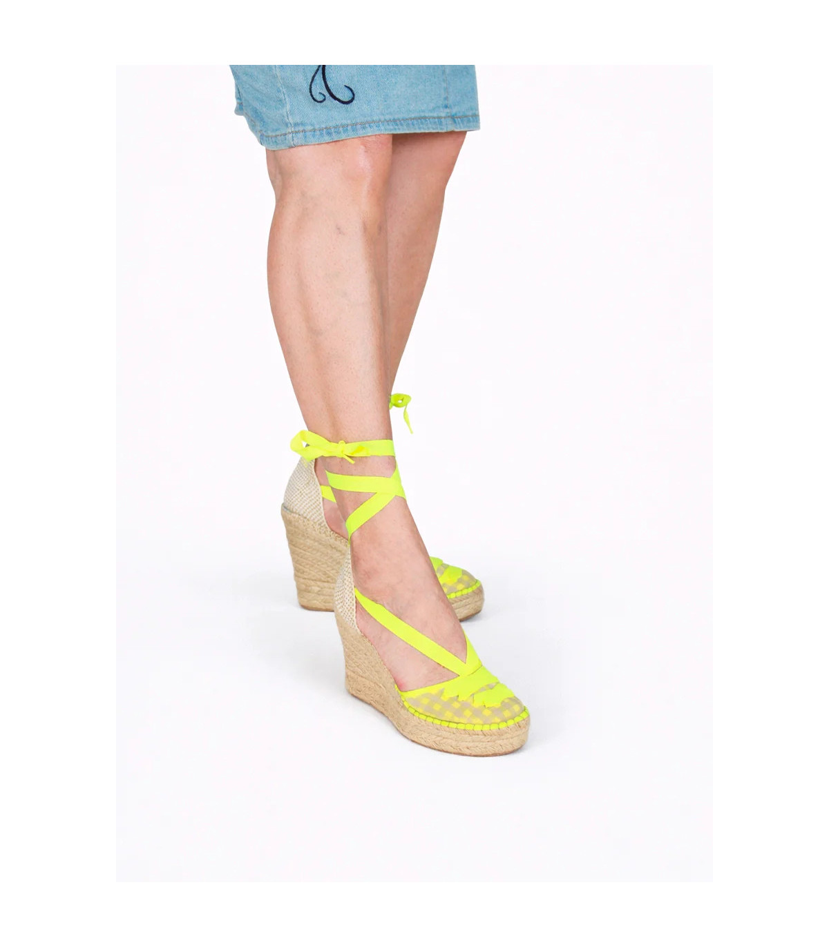 Star Love Cuña de tejido vichy amarillo con lazada