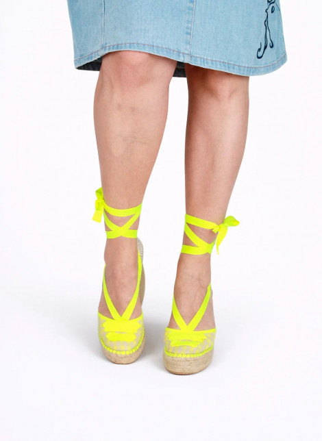 Star Love Cuña de tejido vichy amarillo con lazada