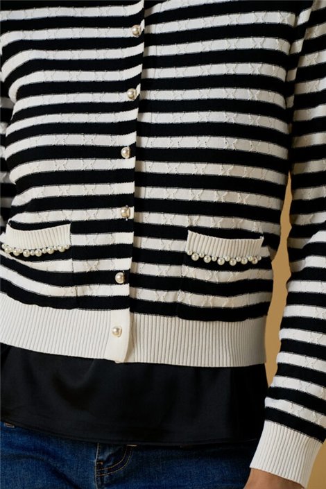 Nosecrets Cárdigan de rayas con botones perla
