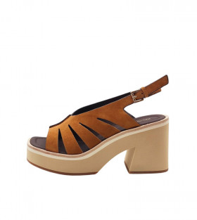 Bruno Premi Sandalia de ante con aberturas