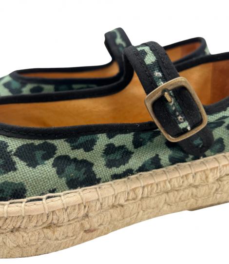 Vosso Moda Cuña baja animal print verde