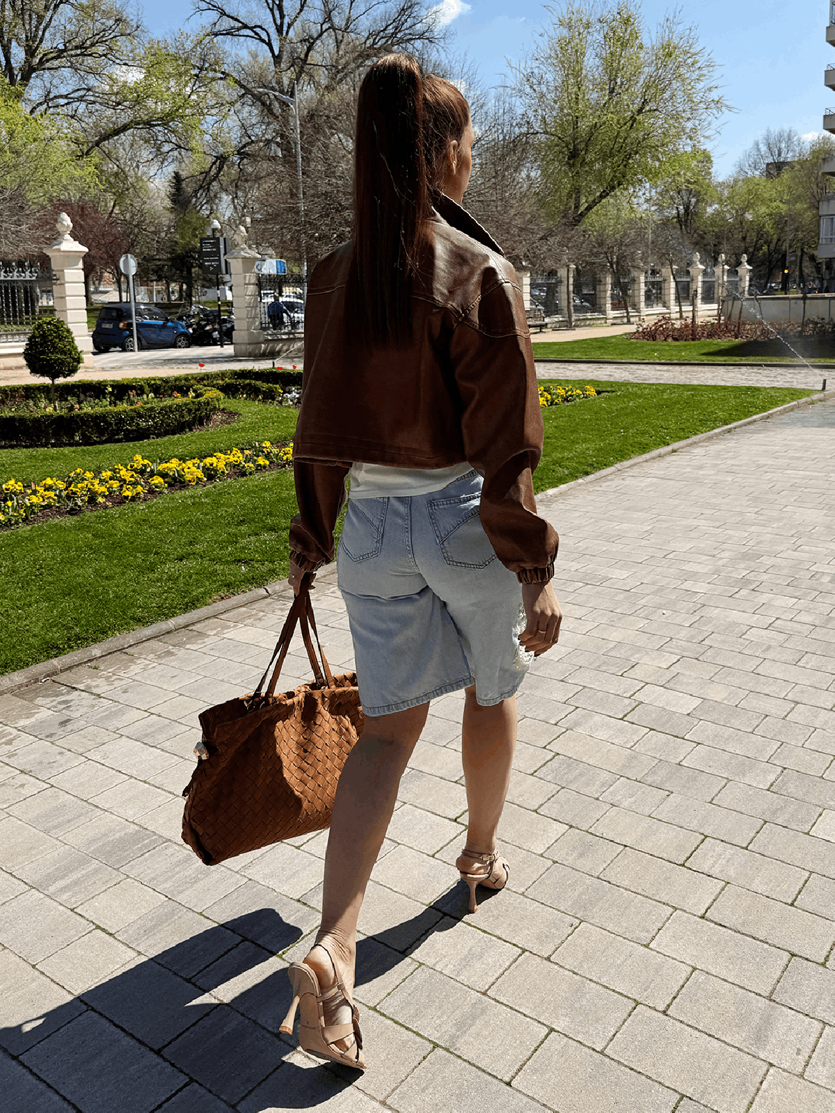 Amosa Bermudas denim claro con abalorios