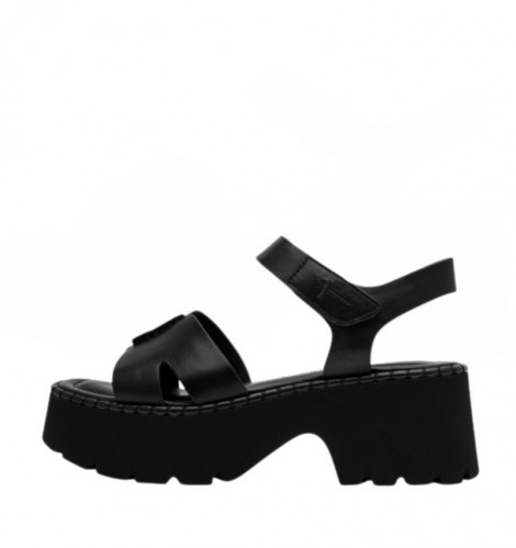 Tamaris Sandalia de piel negra con plataforma