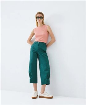 Acces Pantalón pirata verde esmeralda