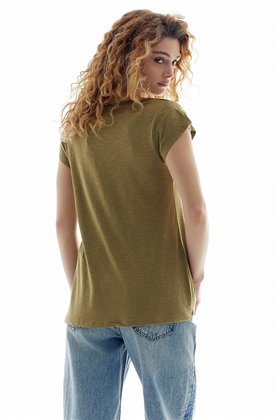 BSB Camiseta verde cuello de pico