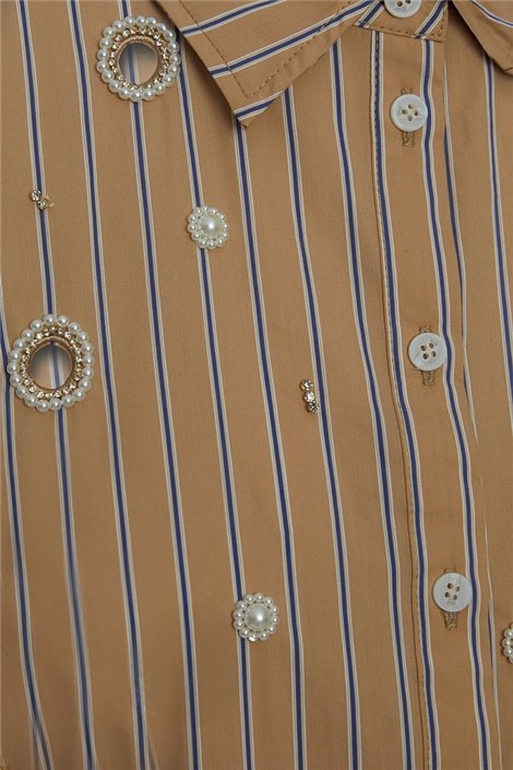 BSB Vestido cuello clásico de rayas y pedrería