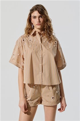 BSB Camisa de rayas con pedrería y perlas