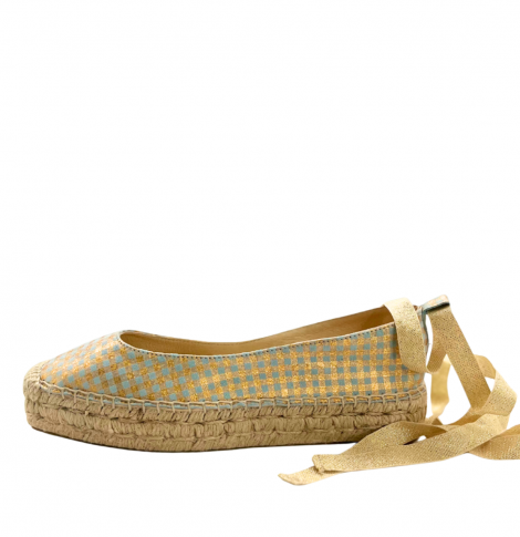 Vosso Moda Cuña baja en tejido dorado y vichy azul