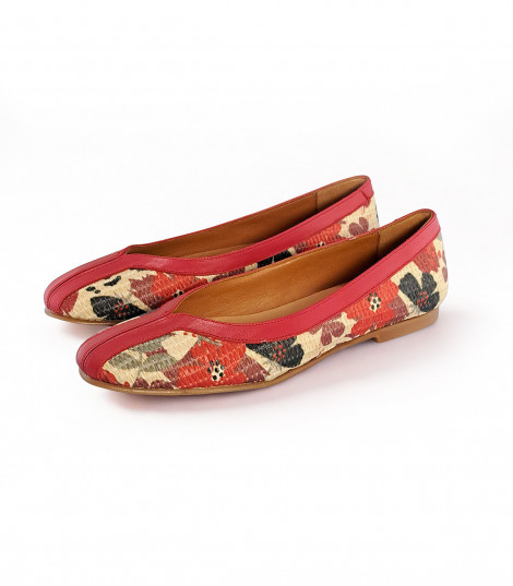 Vosso Moda Manoletina de rafia estampada con detalle rojo