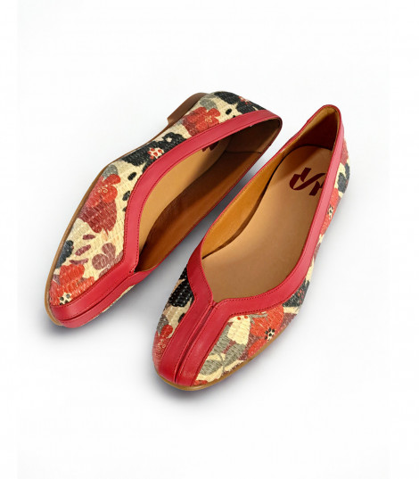 Vosso Moda Manoletina de rafia estampada con detalle rojo