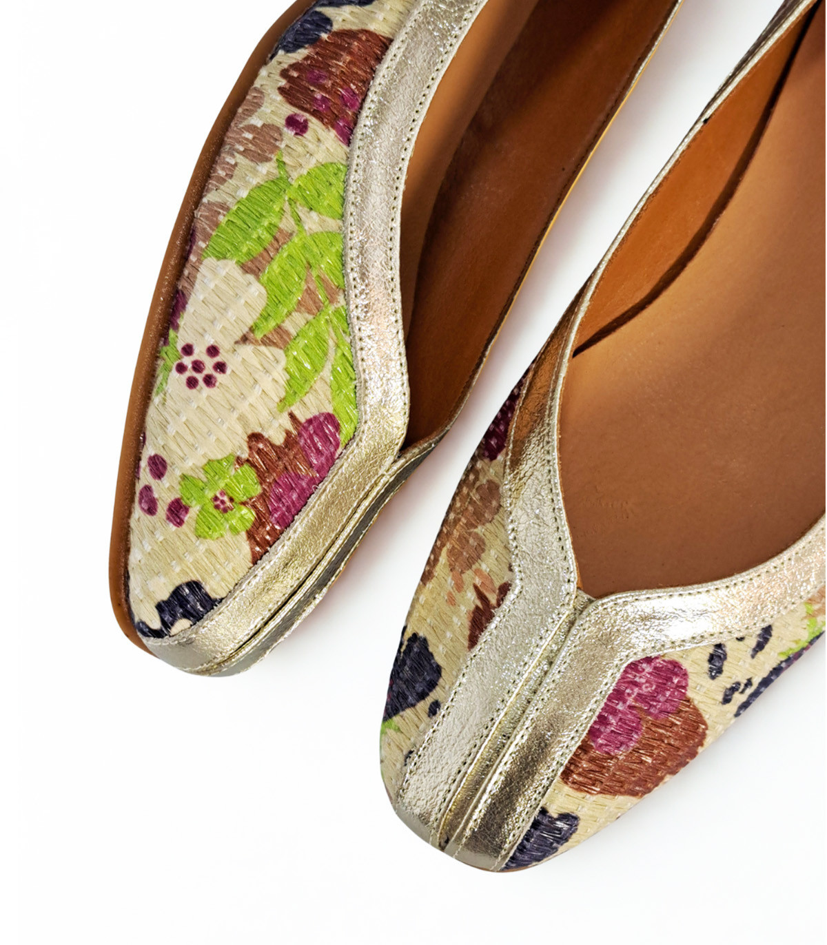 Vosso Moda Manoletina de rafia estampada con detalle champagne