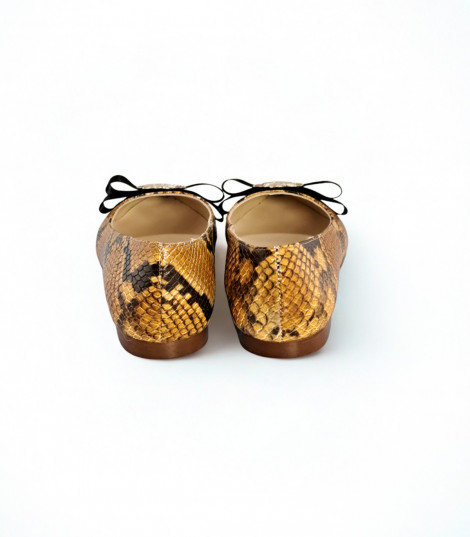 Vosso Moda Manoletina print serpiente con detalle estrella