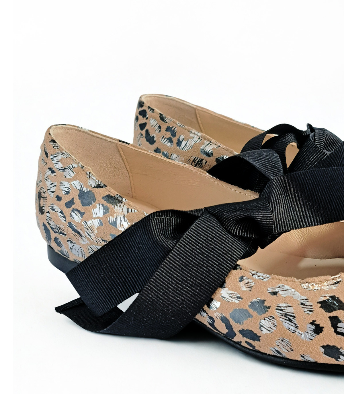 Vosso Moda Manoletina beige print con lazada