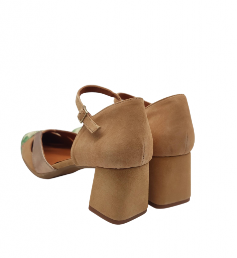Vosso Moda Zapato de ante camel con puntera estampada