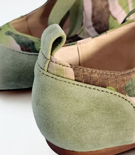 Vosso Moda Manoletina verde estampada con lazada