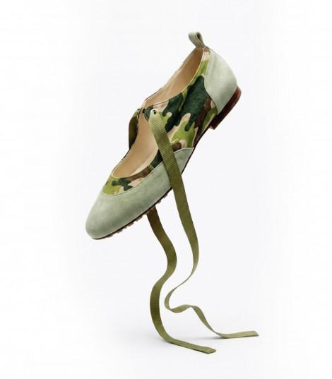 Vosso Moda Manoletina verde estampada con lazada