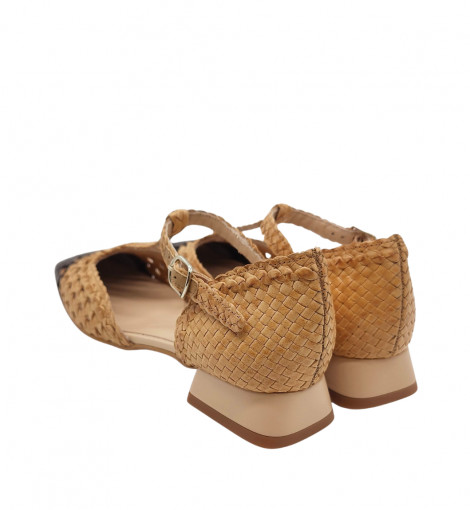 Vera Rebato Zapato bicolor de rafia natural