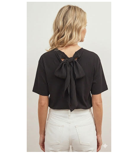 Eleh Camiseta negra con lazada de satén