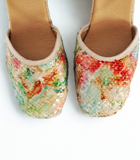 Vosso Moda Cuña con lentejuelas multicolor y ribete beige