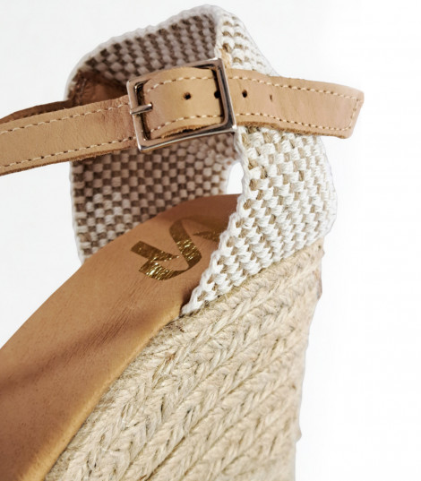 Vosso Moda Cuña con lentejuelas multicolor y ribete beige