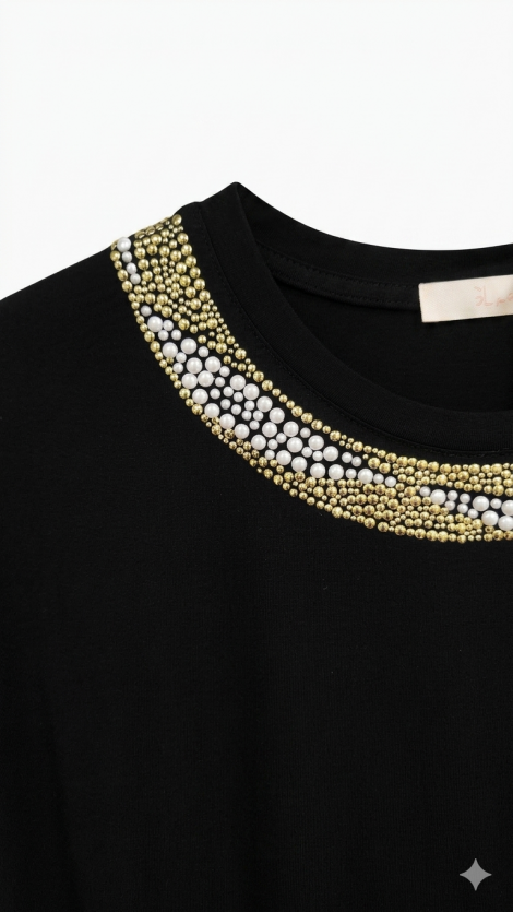 GL Blusa color negro con collar decorativo