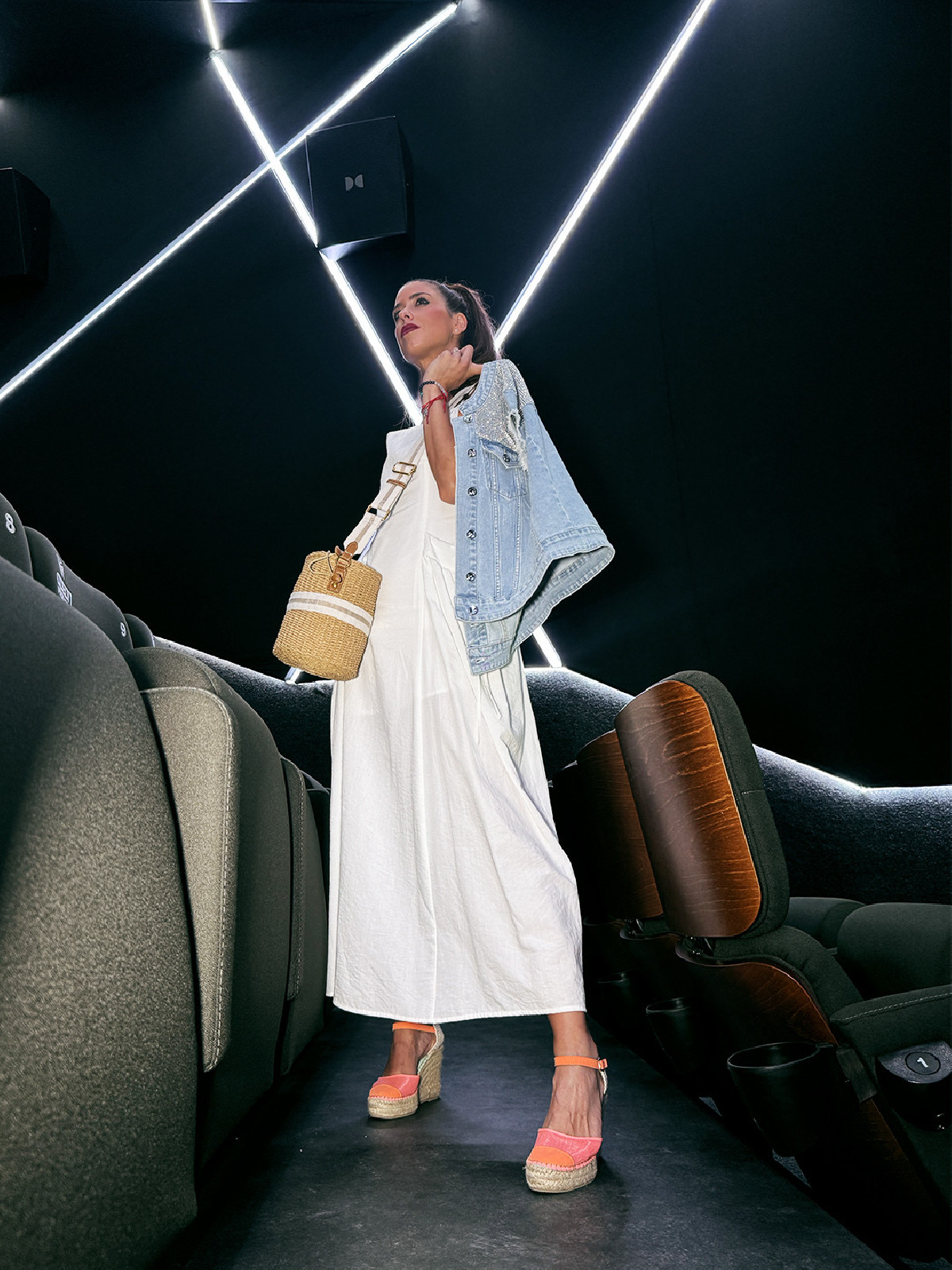 Eleh Vestido blanco de tirantes y lazada