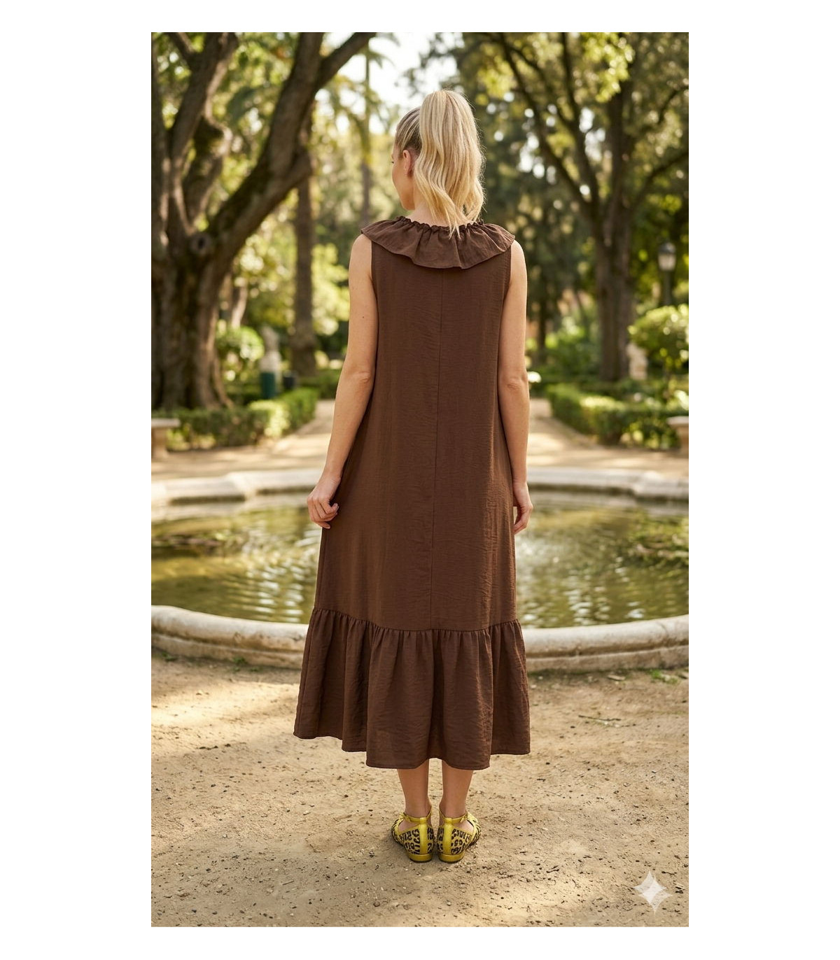 Scusi Vestido largo marrón con volantes